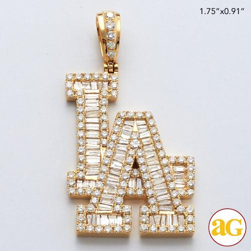 10KY 3.65CTW BAGUETTE DIAMOND SPORTS LOGO "LA" - Johnny Dang & Co