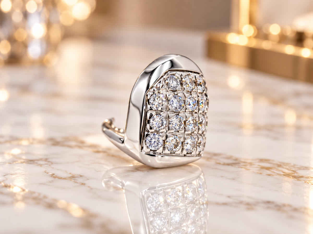 JDWR-G63-RIDING SOLO SINGLE 18K INDIVIDUAL DIAMOND TOOTH