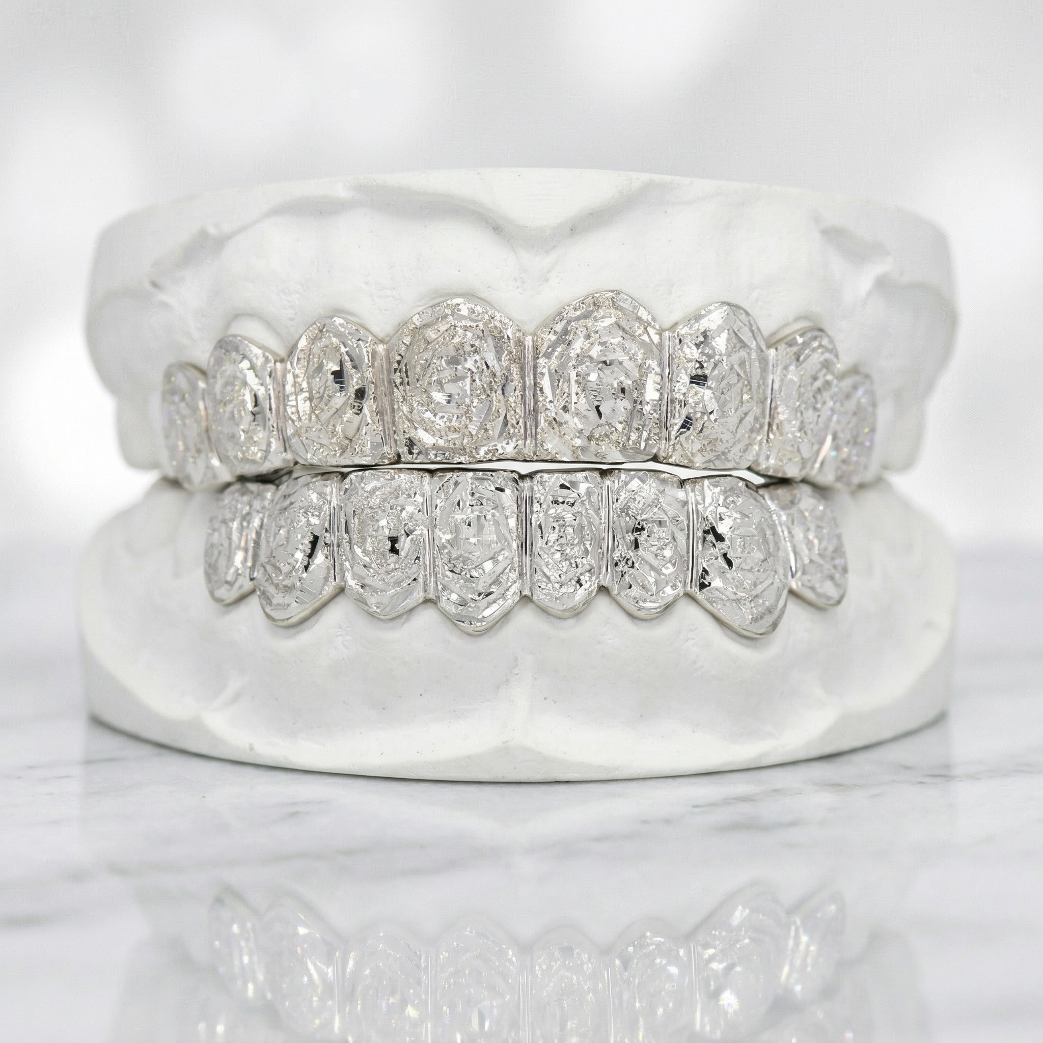 JDTK- 3009- 16 Teeth Rose Cuts & Diamond Dust  Grillz