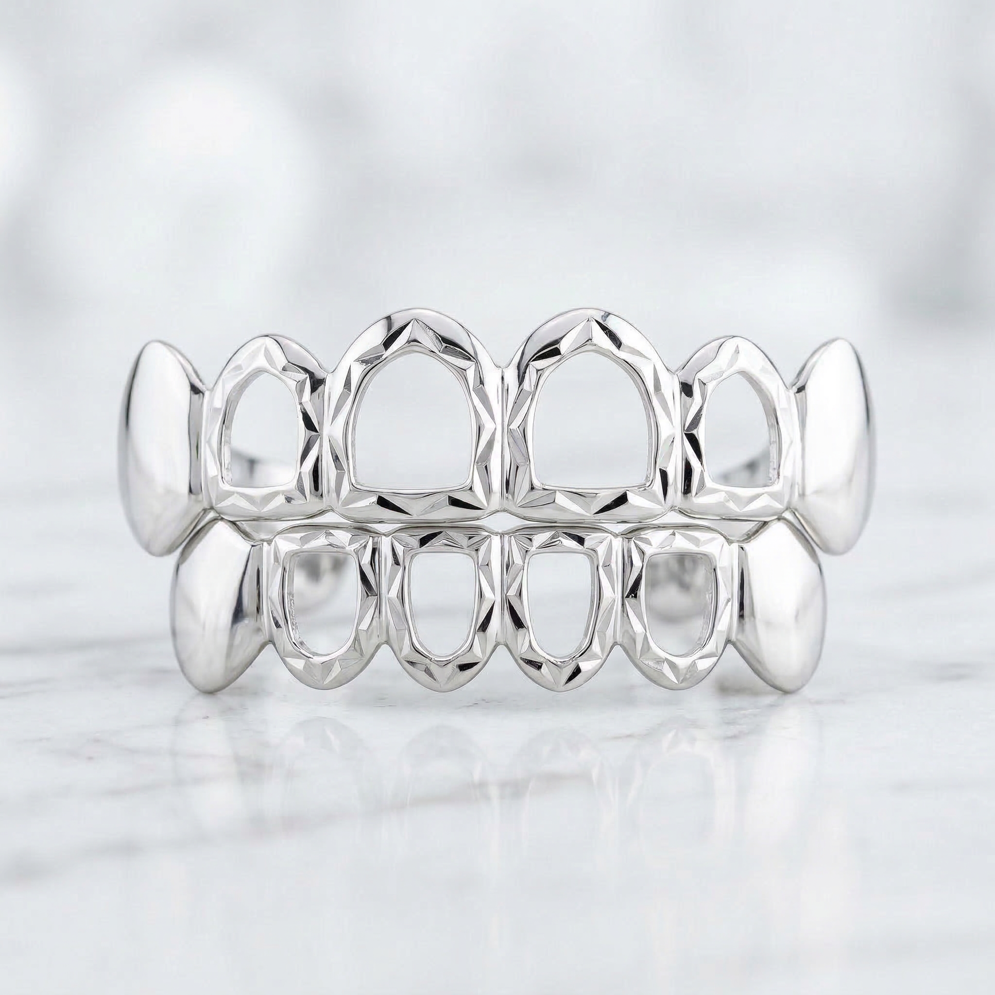 Open Face with Diamond Cut and White Gold Rhodium