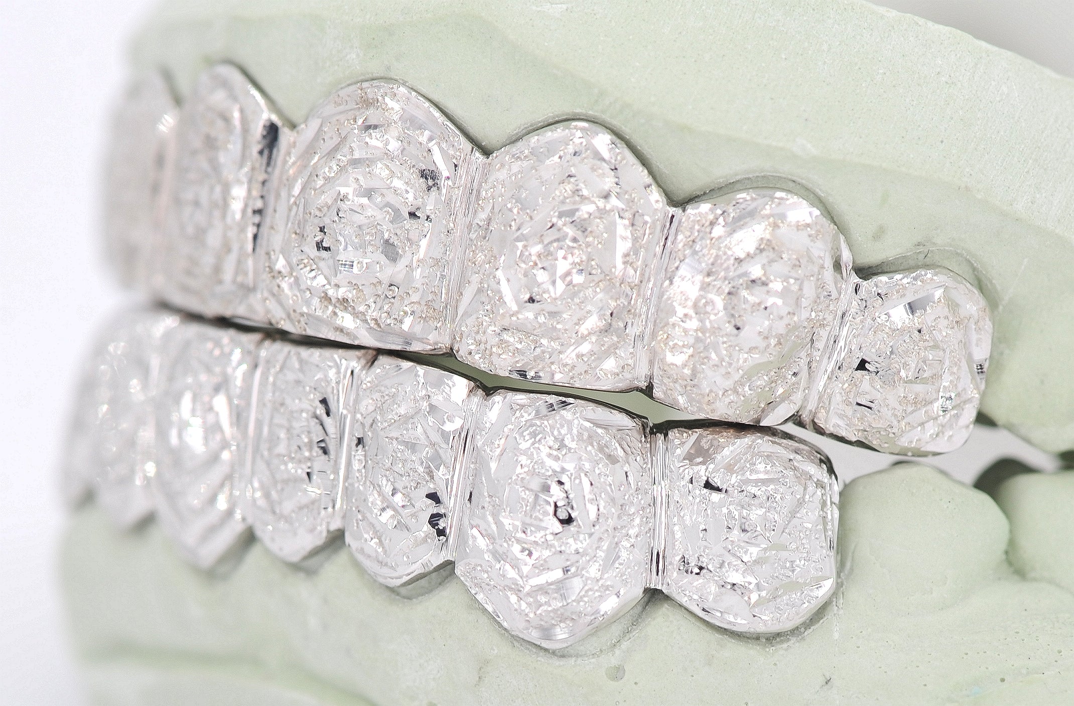 JDTK 3009 16 Teeth Rose Cuts & Diamond Dust Grillz Johnny Dang & Co