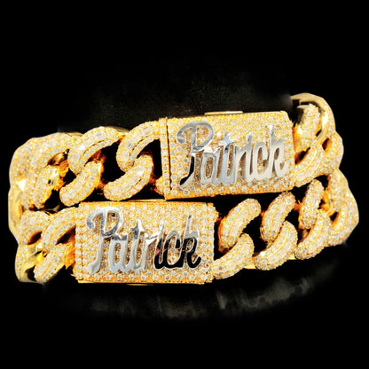 Custom 10k Gold 32.49ctw Emerald and Round Diamond Cuban Bracelet. 9” Length - Johnny Dang & Co